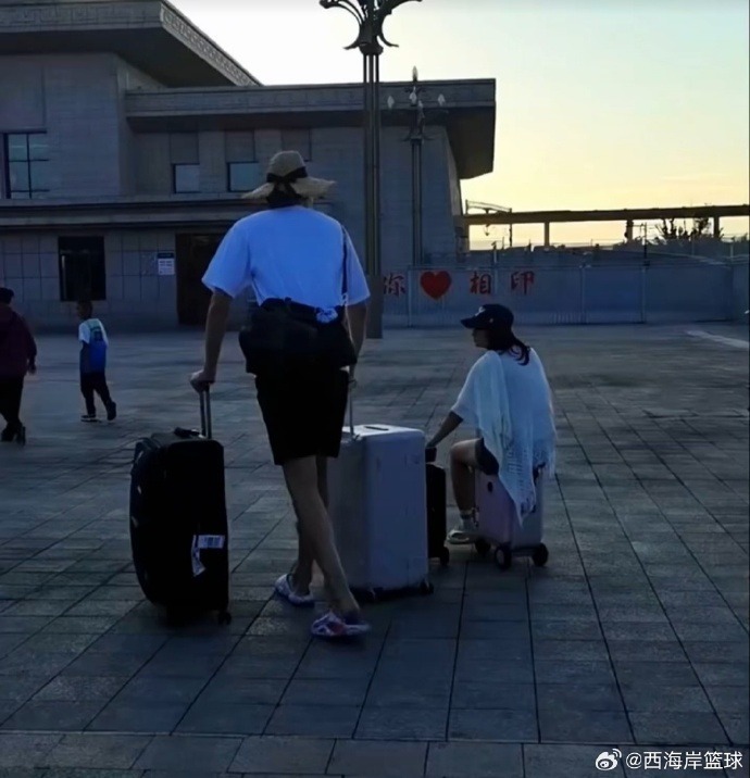 在国内爆红