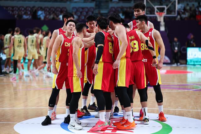 同时中国男, 国篮球人终 同时中国男, 国篮球人终