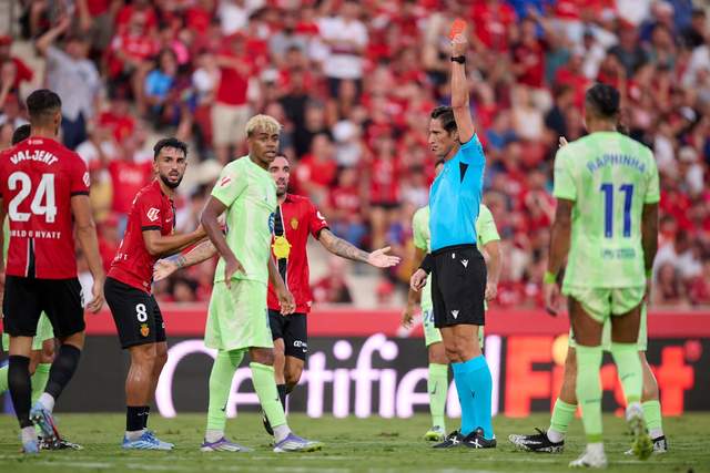 建立优势, 世界体育报, 在对手 建立优势, 世界体育报, 在对手